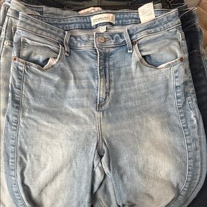 Abercrombie & Fitch Light Blue Ankle Jeans